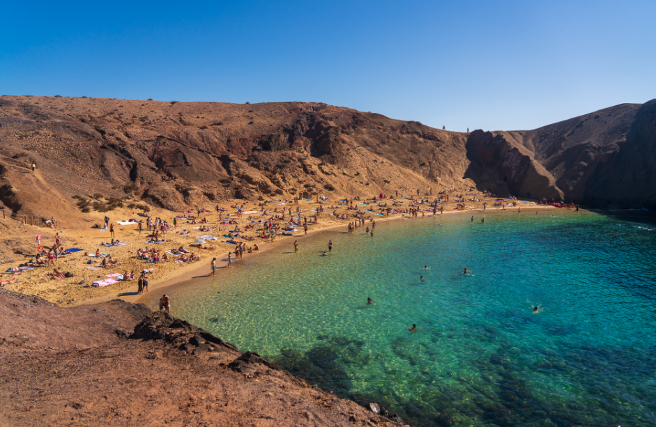 Découvrez le paradis côtier de Lanzarote : un guide des 15 plus belles plages