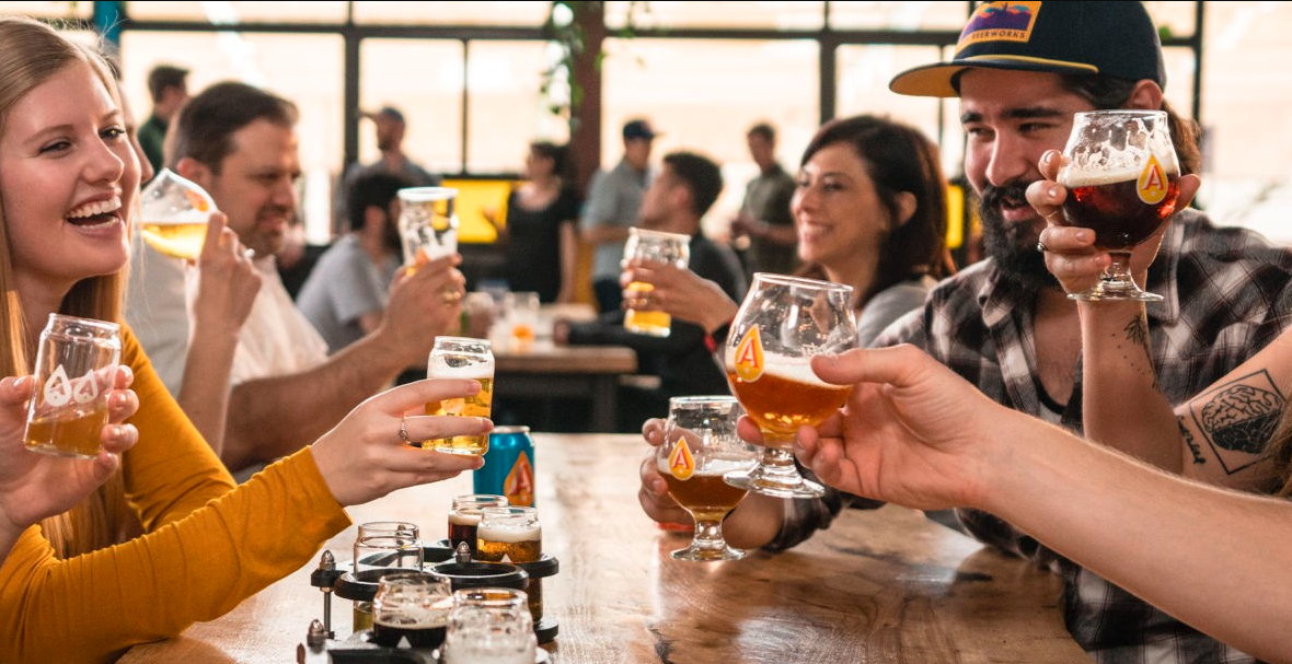 L’essor des boissons artisanales : bière, spiritueux et au-delà